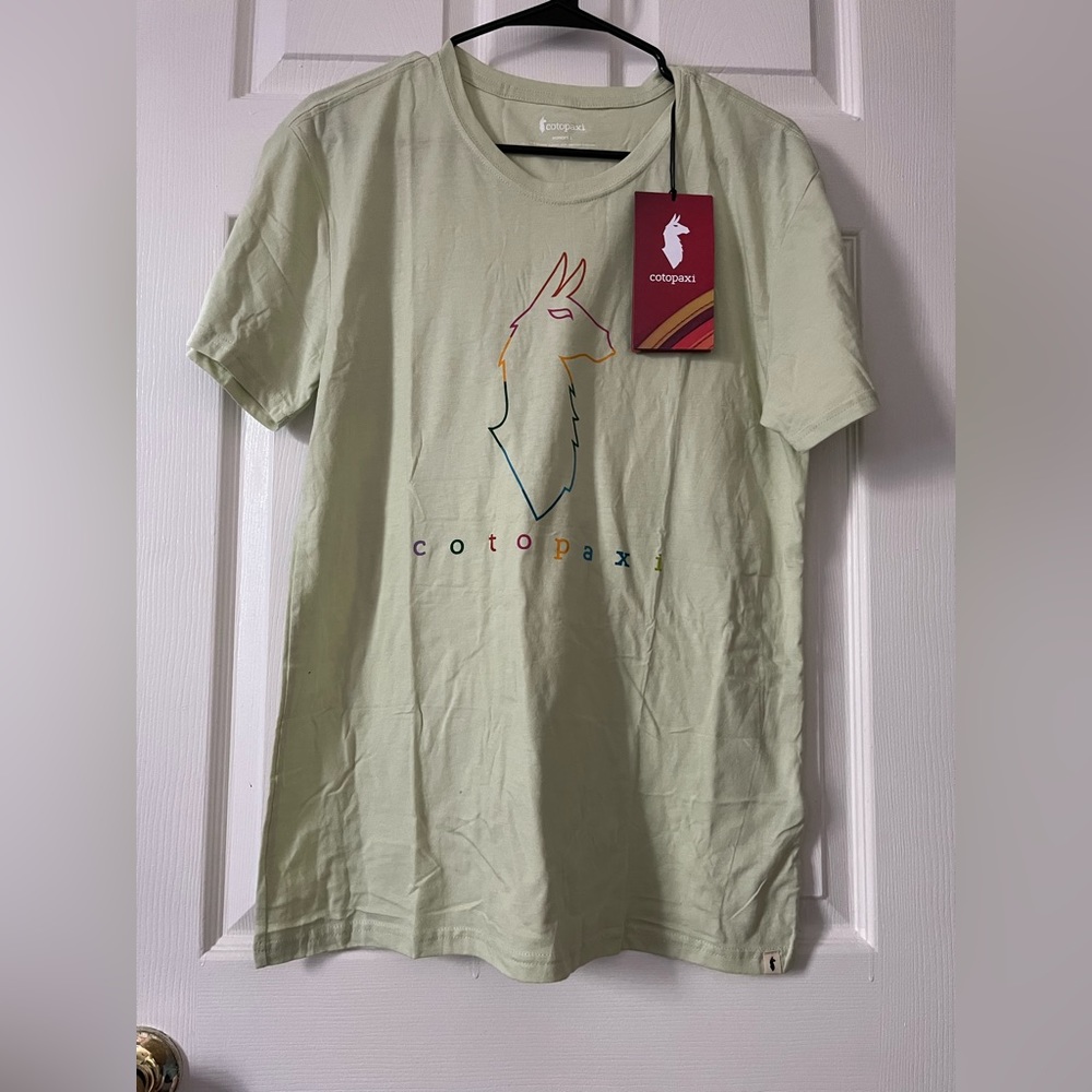 NWT Cotopaxi Electric Llama women’s size L